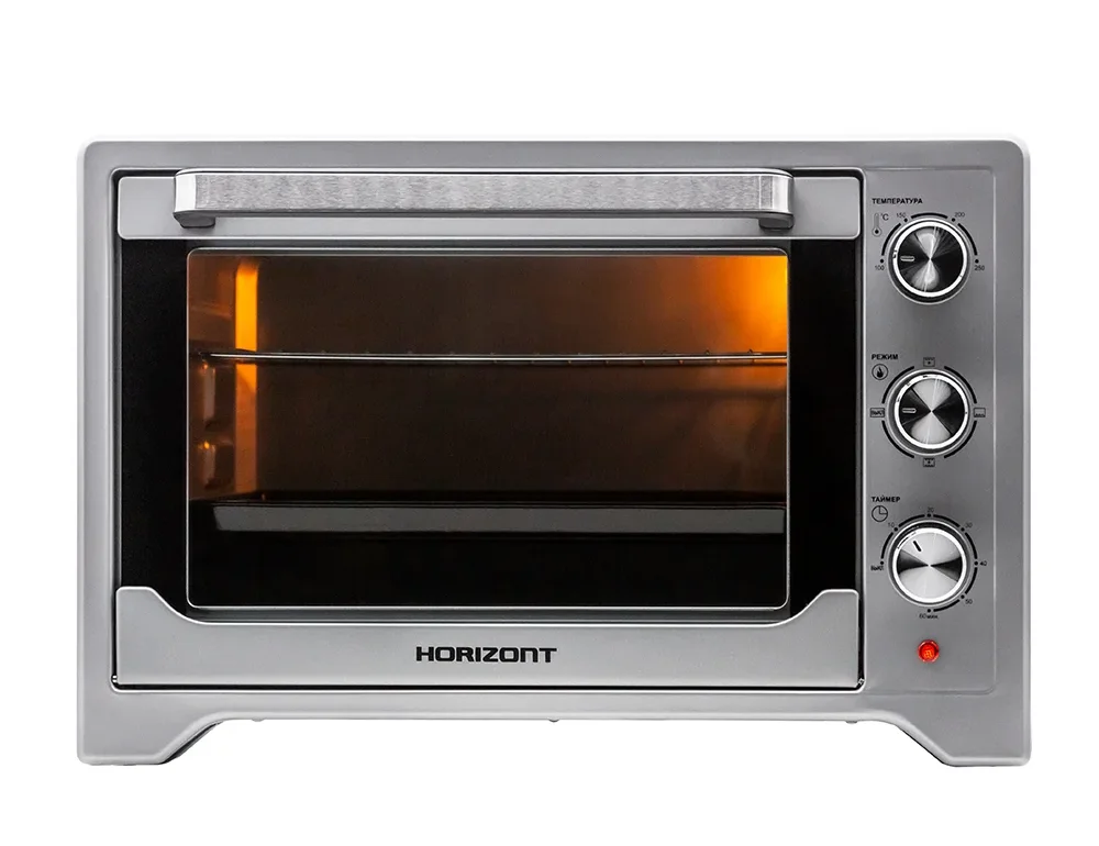 Серебристая микроволновая печь с внутренней подсветкой